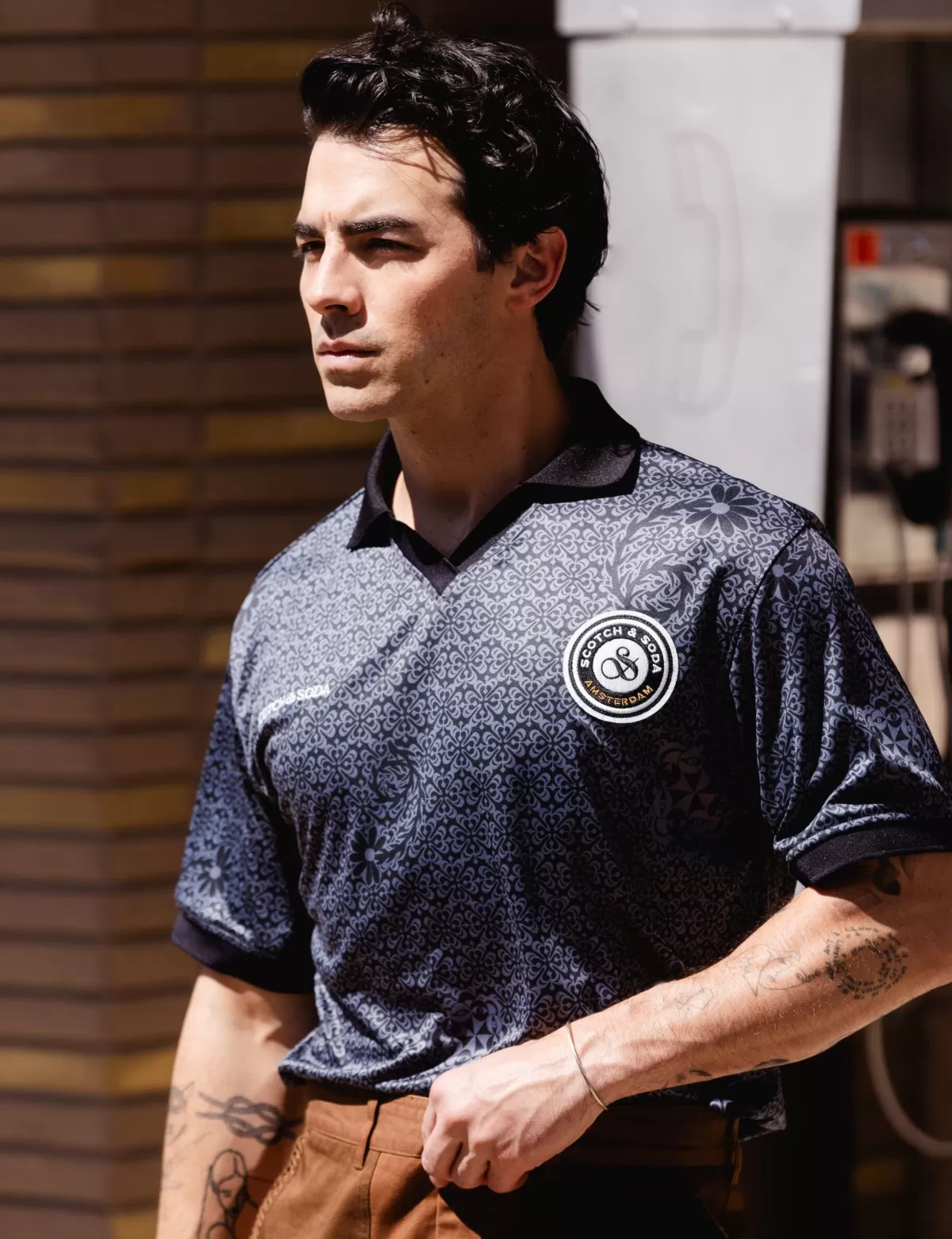 Scotch & Soda JOE JONAS X SCOTCH SODA ALL OVER PRINT FOOTBALL JERSEY
